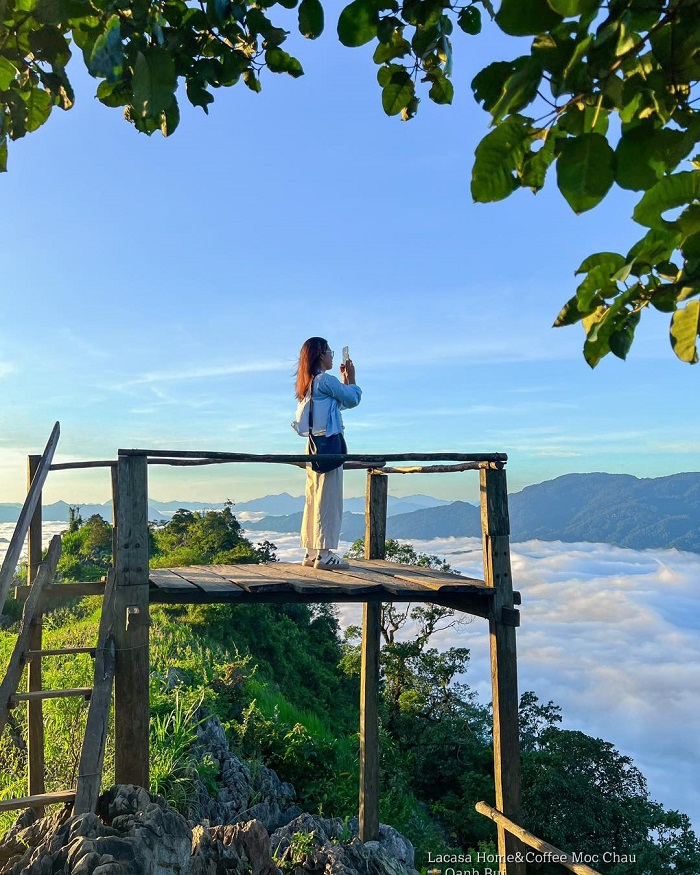 Đỉnh Pa Phách Mộc Châu là tọa độ săn mây cưc chill