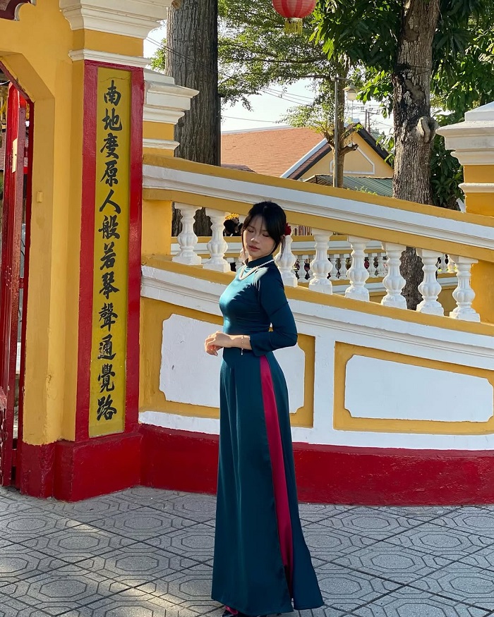 Chùa Nam Nhã là một trong những ngôi chùa cổ đẹp nhất miền Tây được nhiều du khách viếng thăm