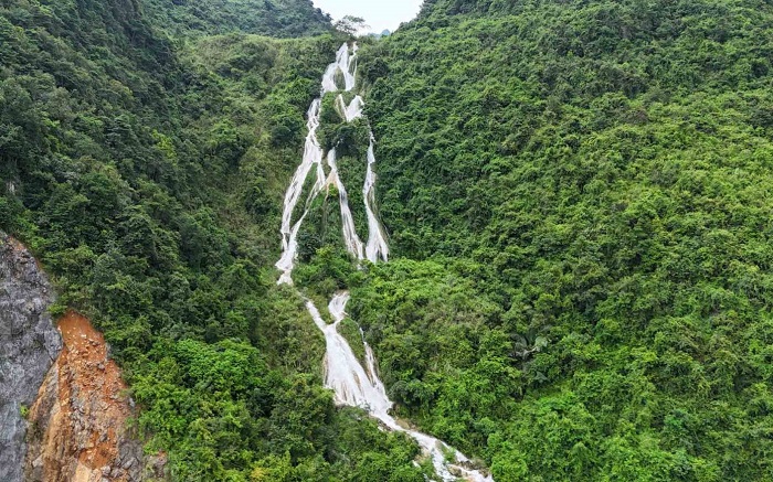 Thác Bản Giàng Cao Bằng là điểm đến mà bạn nên khám phá