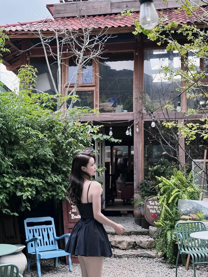Ngõ Suối Cafe Mộc Châu có gì