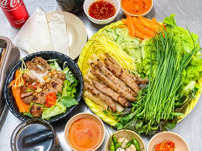 So sánh du lịch Đà Nẵng và Nha Trang chi tiết So sánh du lịch Đà Nẵng và Nha Trang chi tiết