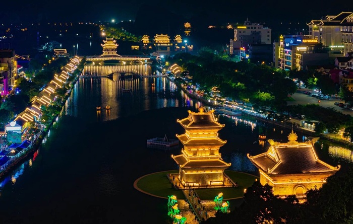 Vẻ đẹp của hồ Kỳ Lân trên cao nhìn xuống - Ảnh: Fanpage Phố cổ Hoa Lư - Ninh Bình