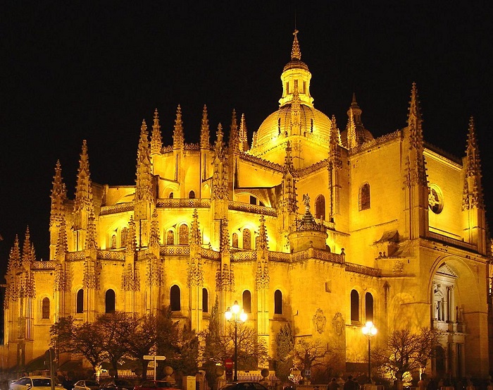 Lý do khiến bạn nên ghé thăm Thành phố Segovia Tây Ban Nha