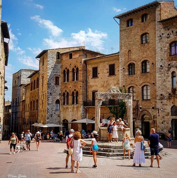 Ấn tượng thành phố San Gimignano với những tòa tháp từ thời Trung cổ