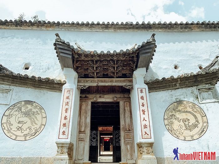 Khám phá Dinh thự họ Vương - căn nhà cổ của vua Mèo tại Hà Giang