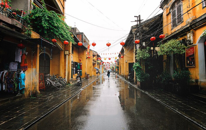 Hoi An tourism in the rainy season is beautiful and poetic