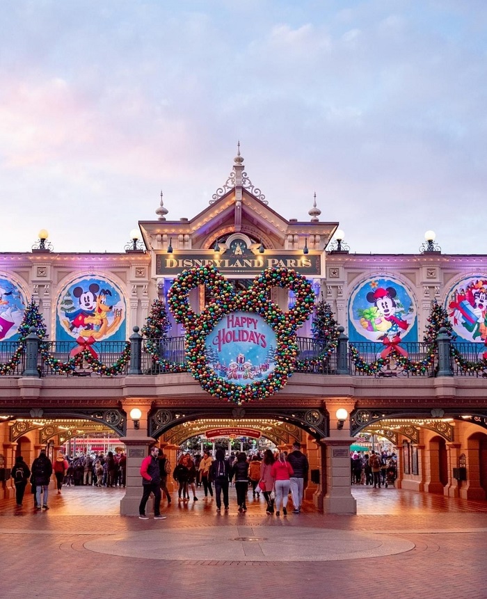 Có gì hấp dẫn Giáng Sinh tại Disneyland Paris?