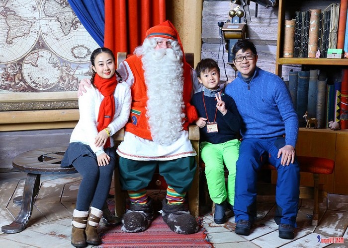 giang-sinh-nay-den-Santa-Claus-Village-que-huong-ong-gia-noel-9