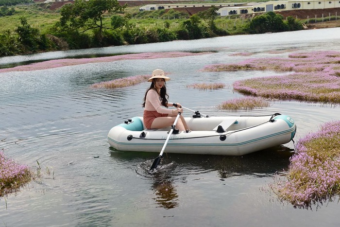Hồ tảo hồng Bảo Lộc - thiên đường giữa chốn hoang sơ