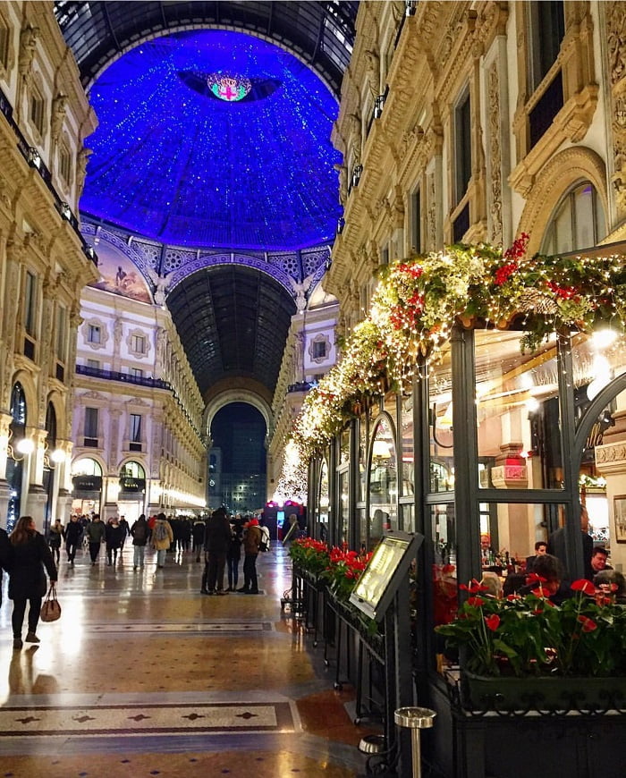 Dạo một vòng quanh các thành phố lớn trong dịp lễ Giáng Sinh ở nước Ý