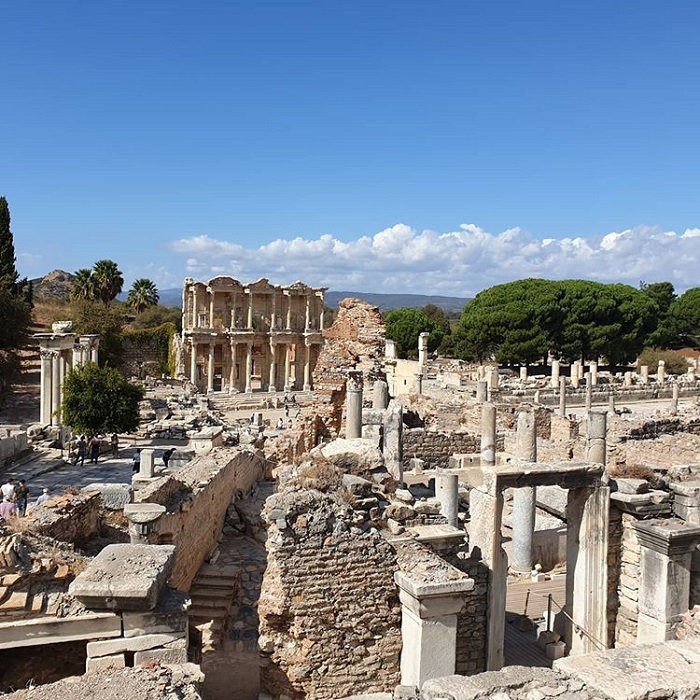 thư viện Celsus Ephesus điển đến ấn tượng ở Thổ Nhĩ Kỳ