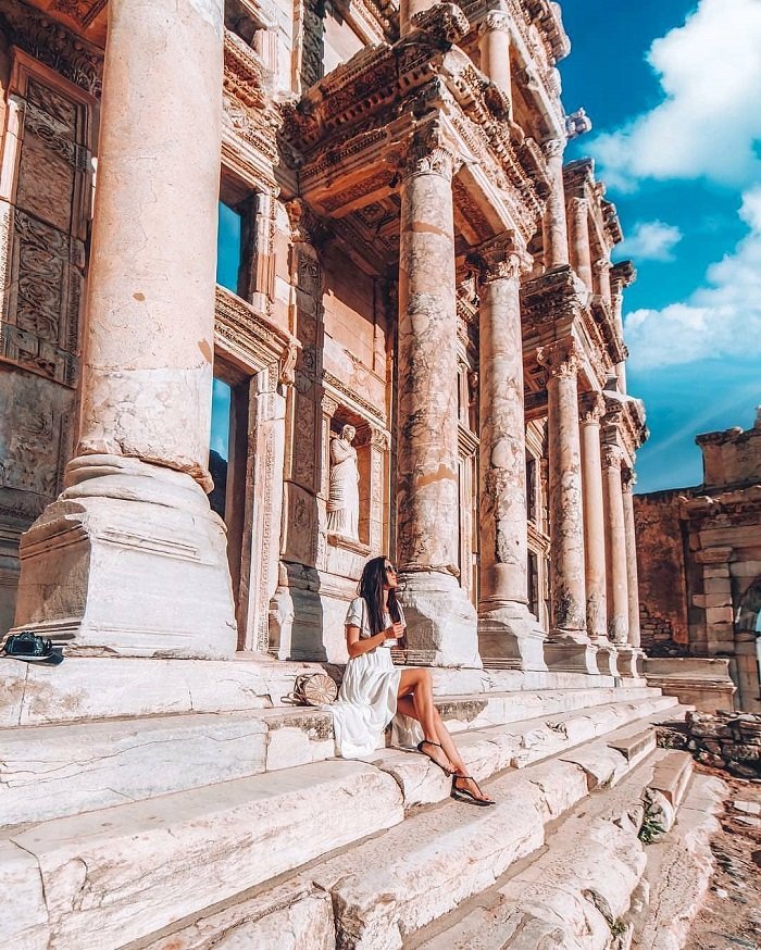 thư viện Celsus là điểm du lịch nổi tiếng ở Thổ Nhĩ Kỳ
