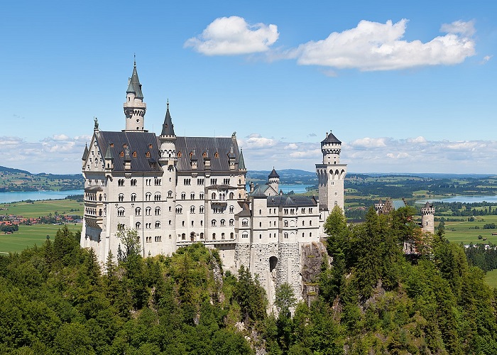 Lâu đài Neuschwanstein - Địa điểm du lịch ở Munich
