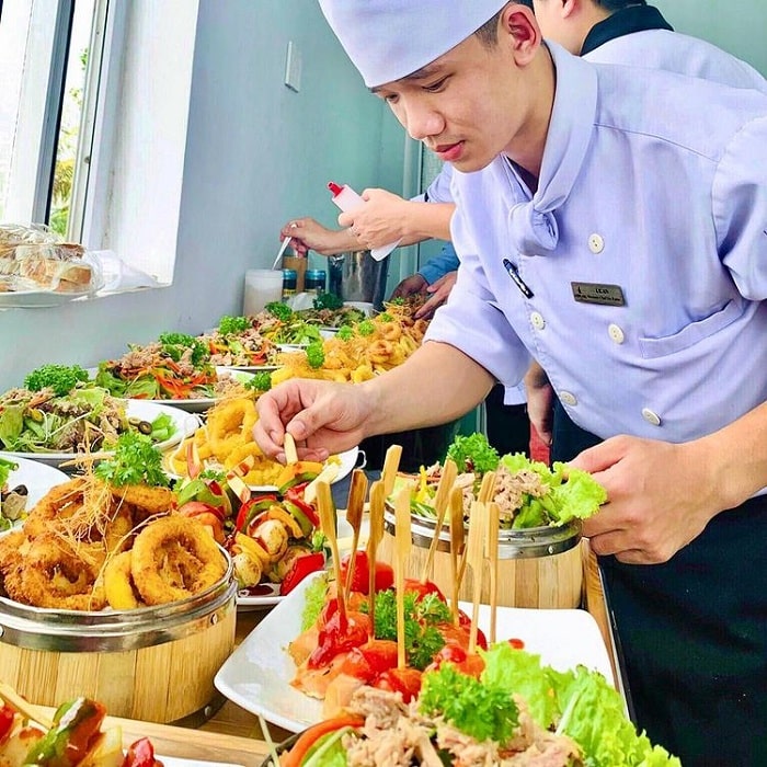 Food and drink - interesting activities at Moc Bai Tay Ninh border gate
