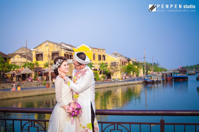 Áo dài phù hợp với khung cảnh cổ kính ở Hội An - Chụp ảnh cưới đẹp ở Đà Nẵng
