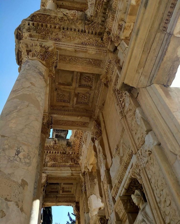  thư viện Celsus rất nổi tiếng ở Thổ Nhĩ Kỳ