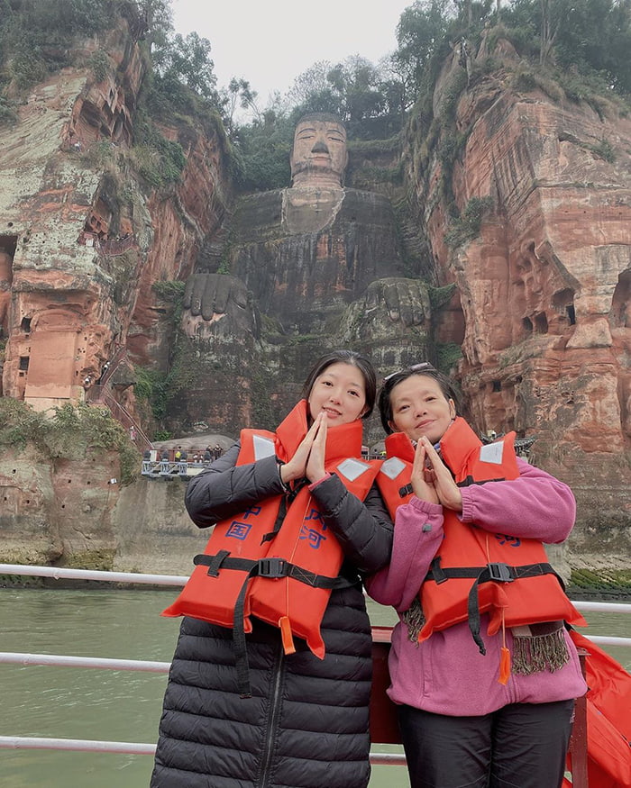 Trọn bộ kinh nghiệm du lịch Tứ Xuyên - Bức tượng Phật được xây dựng trong suốt 90 năm