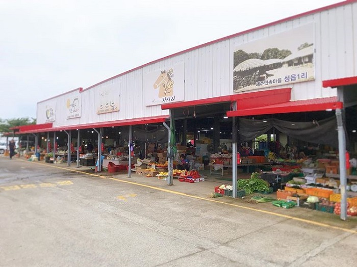 chợ truyền thống ở Jeju - chợ bình dân Pyoseon