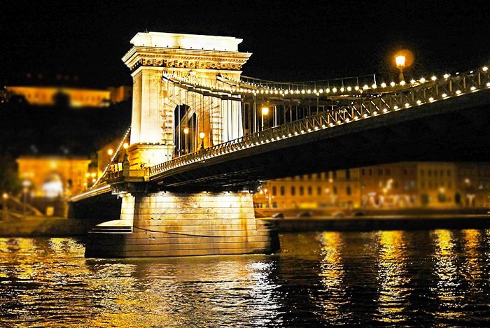 Địa điểm tham quan ở Budapest - cây cầu xích
