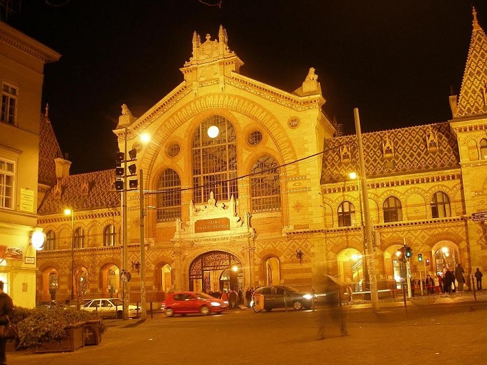 Địa điểm tham quan ở Budapest - chợ Trung Tâm