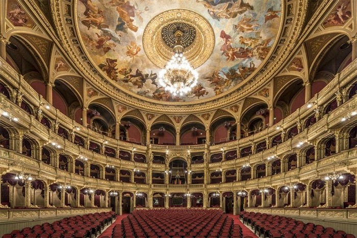 Địa điểm tham quan ở Budapest - Nhà hát Opera Quốc gia Hungary