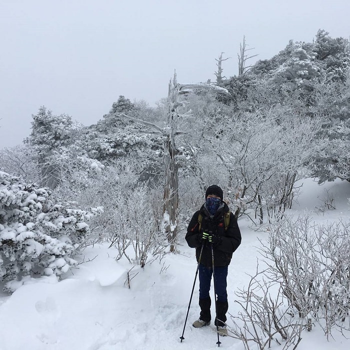 địa điểm du lịch Hàn Quốc mùa đông - trekking núi Deogyusan