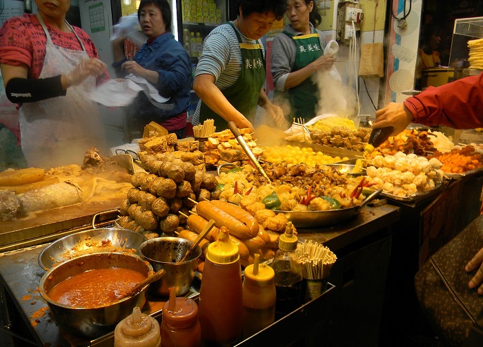 Khám phá ẩm thực ở Fuk Wa khi du lịch Sham Shui Po