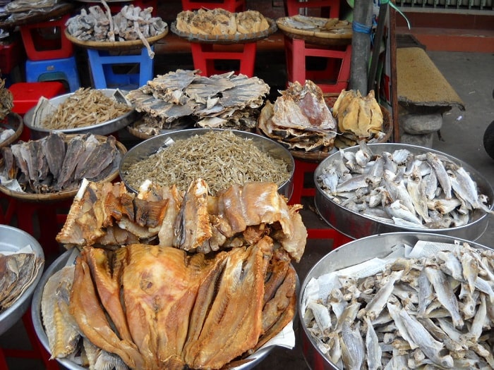 What do you buy as a gift from Mui Ne tourism?  Dried seafood is a meaningful gift in Mui Ne
