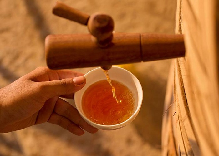 What do you buy as a gift from Mui Ne tourism?  Fish sauce - A gift to buy when coming to Mui Ne