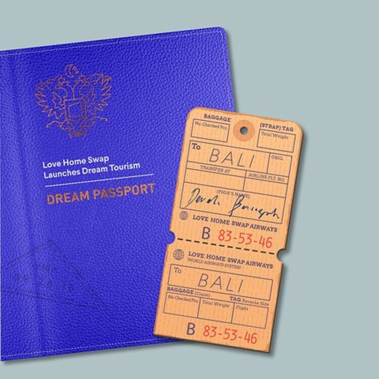 Cuốn hộ chiếu giấc mơ được phát hành bởi công ty du lịch Love Home Swap