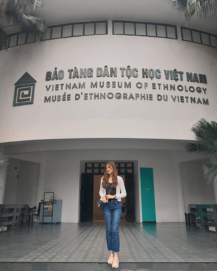 kiến trúc Bảo tàng dân tộc học Việt Nam