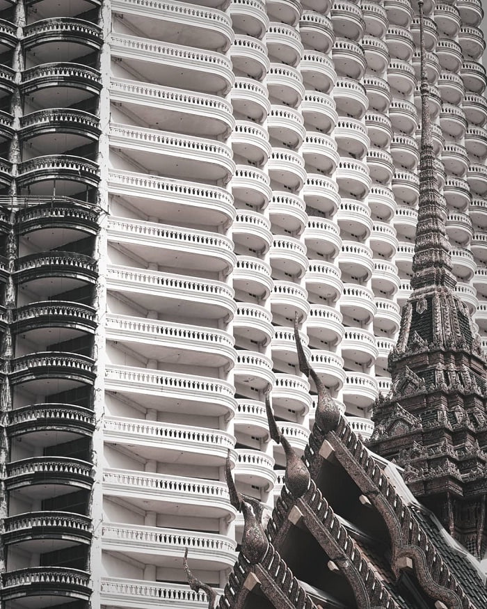 Classical architecture - the highlight of Sathorn Unique building