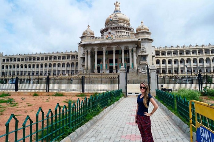 Kinh nghiệm du lịch Bangalore - khám phá Vidhana Soudha