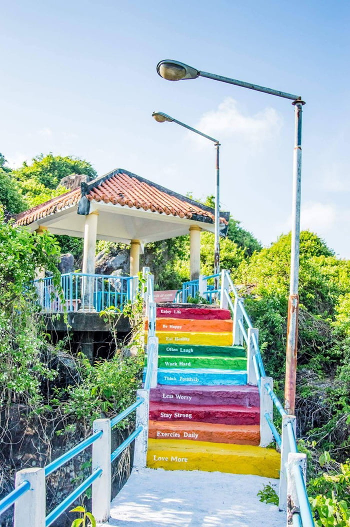 Khu du lịch đồi Tức Dụp An Giang - Những bậc thang đầy màu sắc 