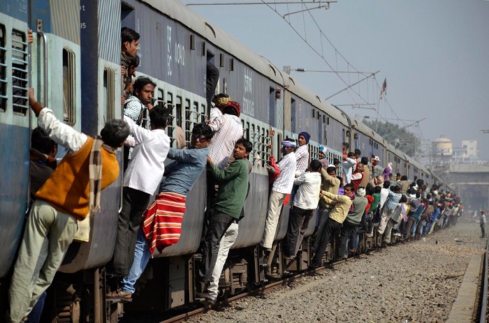 Những phương tiện đi lại ở Ấn Độ - tàu hỏa
