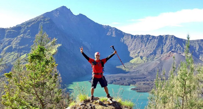 Trekking núi lửa Rinjania - Vành miệng núi lửa Plawangan Senaru
