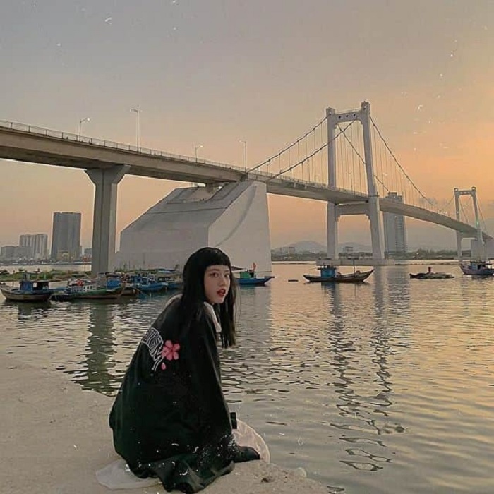  Check in cầu Thuận Phước - một trong các cây cầu bắc qua sông Hàn