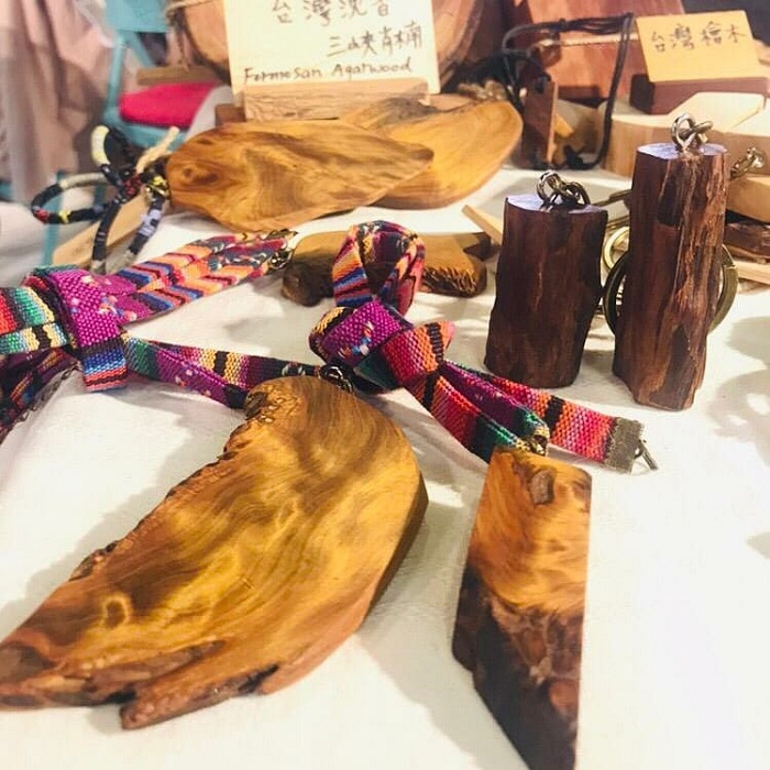 Du lịch Đài Loan mua gì làm quà để ý nghĩa và độc đáo - tác phẩm gỗ