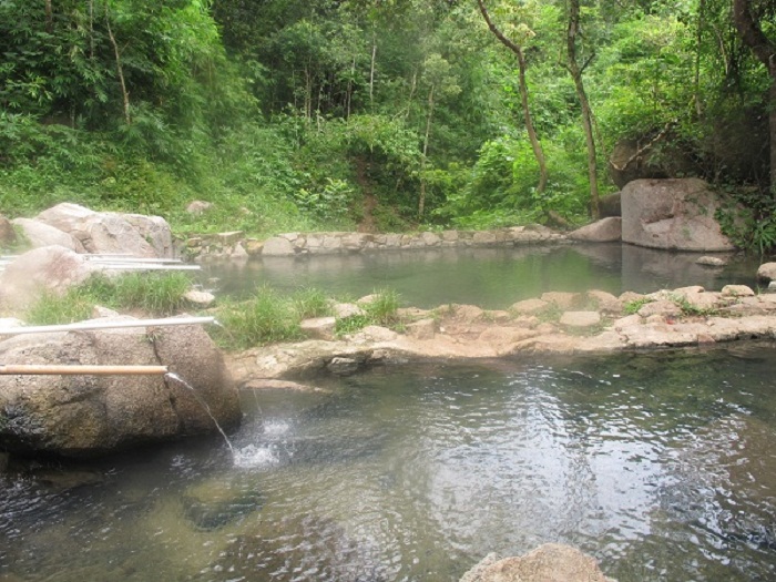 Hot spring bath in Ninh Binh Ga Kenh