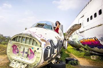 'Sống ảo' siêu chất tại nghĩa trang máy bay ở Bangkok