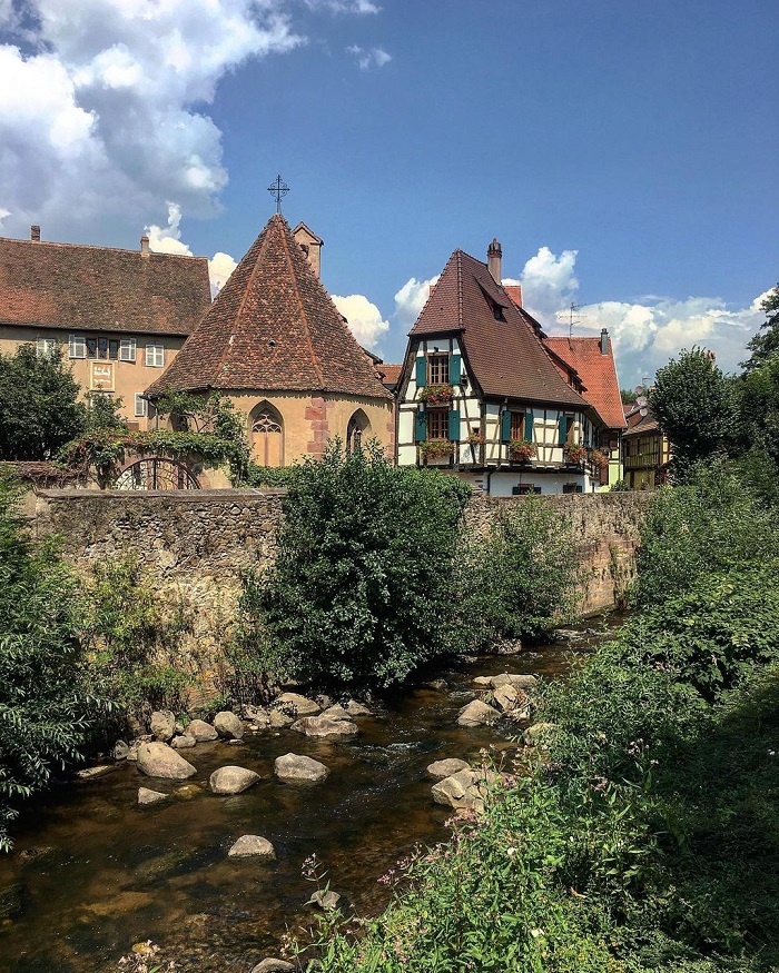 Đi bộ dọc bờ sông Du lịch đến làng Kaysersberg