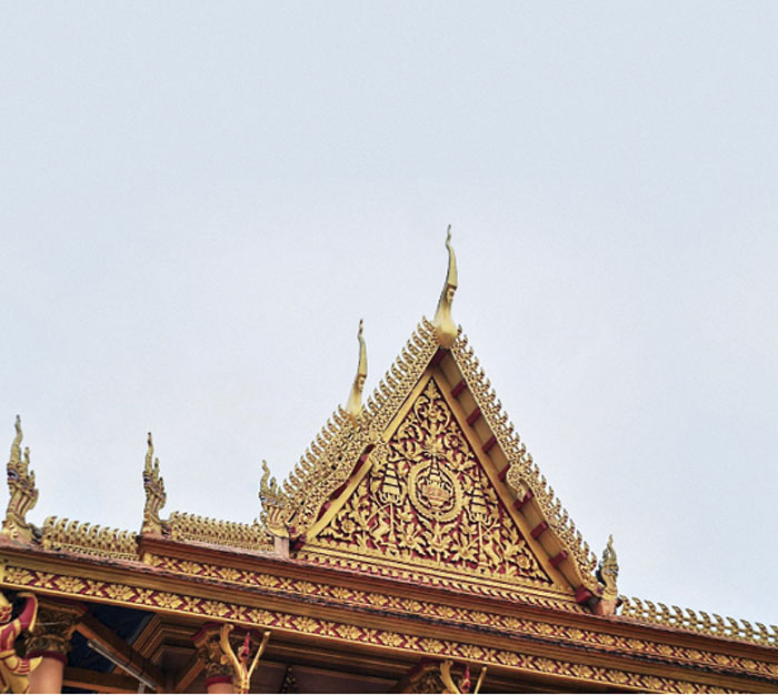 Visiting Kh'leang Pagoda - Temple roof