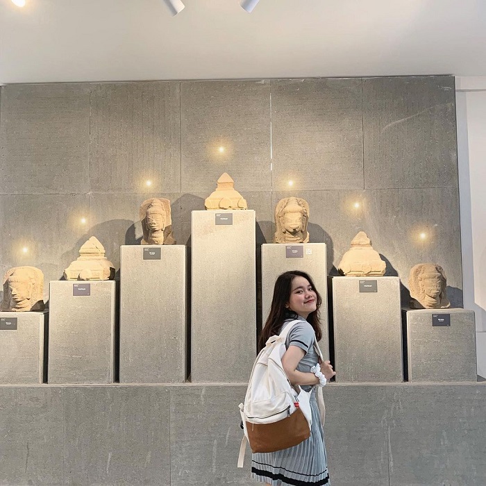 Phòng trưng bày ở bảo tàng Điêu khắc Chăm Đà Nẵng