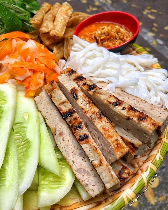 Phố nem nướng Lê Lợi - con đường ẩm thực ở Nha Trang