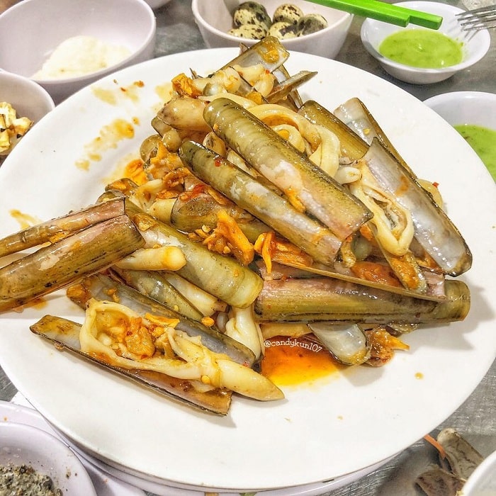 Phố ốc Tháp Bà - con đường ẩm thực ở Nha Trang phổ biến 