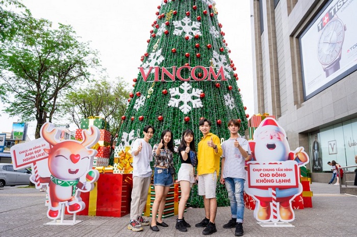 Vincom Plaza Trần Phú - một trong những điểm đón Noel ở Nha Trang phổ biến 