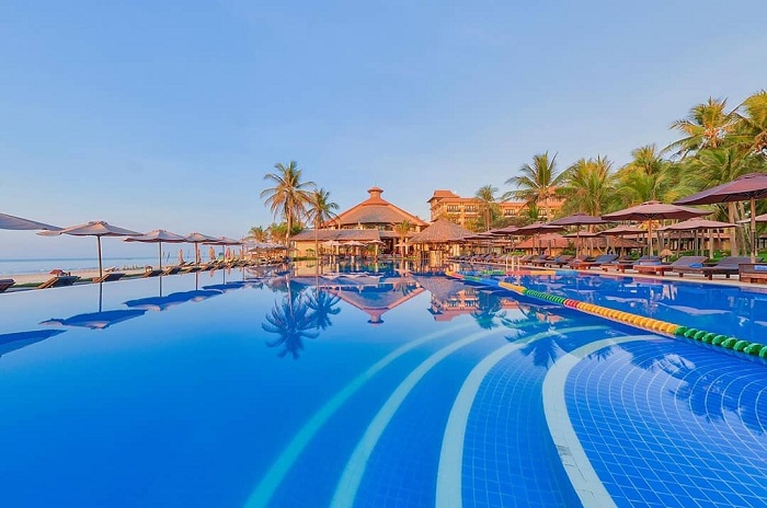 Seahorse Resort & Spa Mui Ne is home to a beautiful infinity pool in central Vietnam