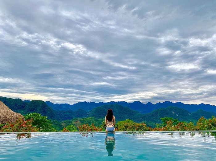 Pu Luong Eco Garden is home to a beautiful infinity pool in Central Vietnam