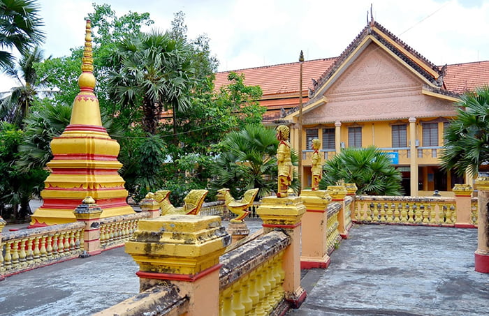 Visiting Kh'leang Pagoda - Temple Architecture