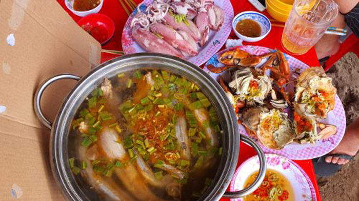 Explore Con Nhan sea - Fish hot pot